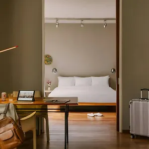https://chambers-hotel.us-newyorkcity.com