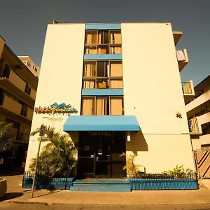 https://waikiki-beachside-hostel.hotelsinhawaii.org
